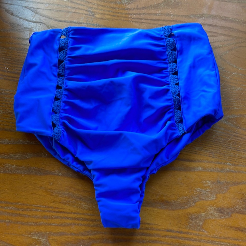 NWOT Posh Pua bikini bottom high waist medium